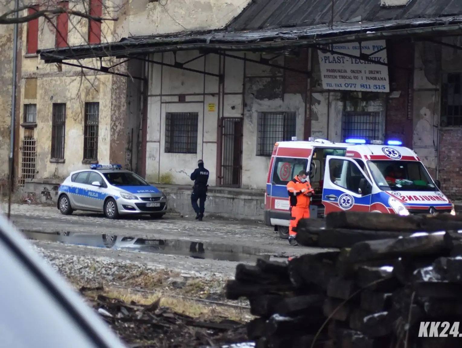 W Opuszczonej Hali Na Pogorzelcu Znaleziono Zw Oki M Czyzny Na