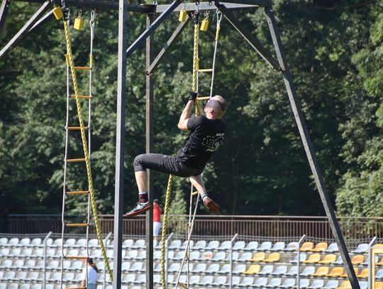 "Zawzięty kozioł" powrócił do Kędzierzyna-Koźla. Blisko 200 zawodników mierzy się z przełajowym biegiem z przeszkodami