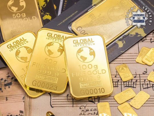 21-latek myślał, że kupuje złoto w okazyjnej cenie. Zapłacił ponad 2 tysiące za fałszywą sztabkę