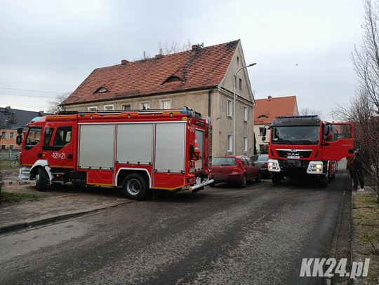 Akcja służb ratunkowych w budynku mieszkalnym na Pogorzelcu. Doszło do wycieku gazu