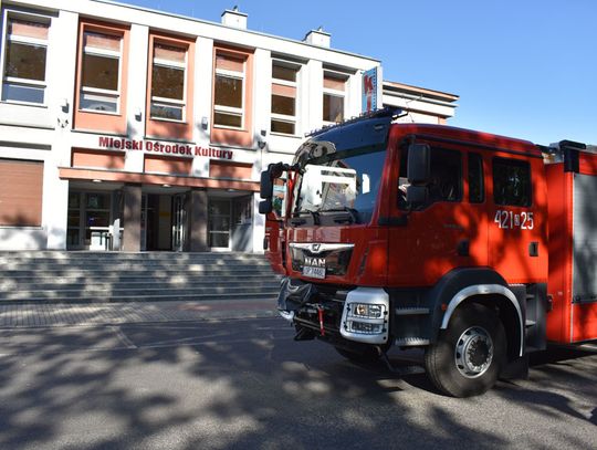 Alarm pożarowy w Domu Kultury "Chemik". Interweniowali strażacy