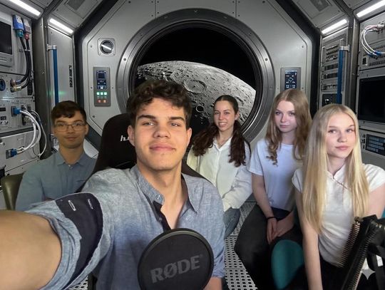 Uczniowie z "Kopernika" uratowali astronautów na Księżycu. Zrobili to najlepiej w Polsce!