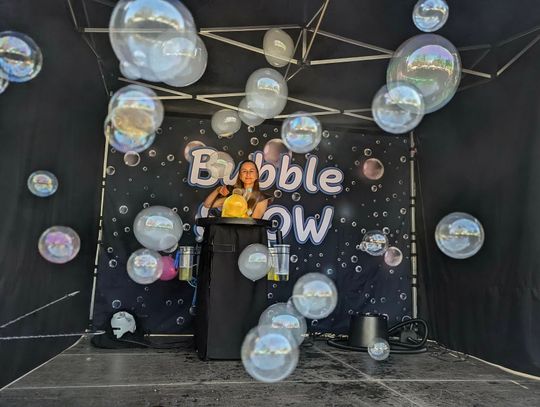 Bańkowe szaleństwo w Parku Pojednania. Angelika Kocur zaprosiła do swojego magicznego świata!