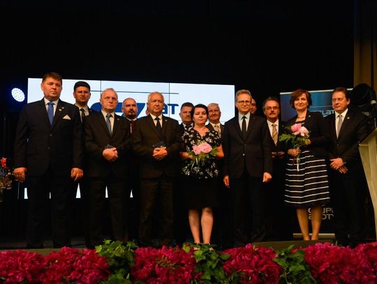 Bez nich nie byłoby sukcesu firmy. Grupa Azoty ZAK S.A. odznaczyła pracowników. ZDJĘCIA