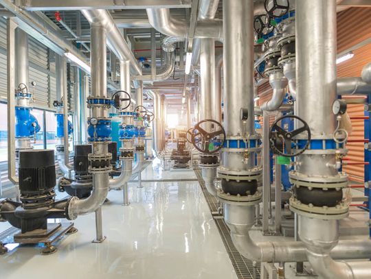 Bezolejowe sprężarki śrubowe – co wyróżnia je na tle tradycyjnych rozwiązań?