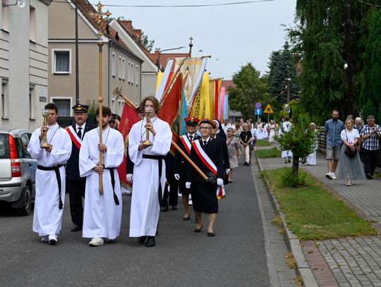 Boże Ciało na Pogorzelcu. Procesja przeszła ulicami parafii. WIDEO