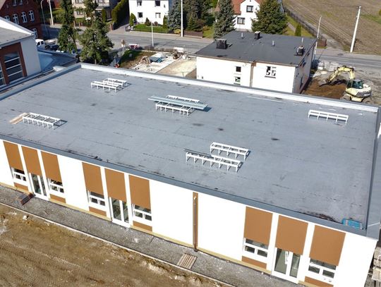 Budowa nowego przedszkola w Cisowej mocno zaawansowana. Inwestycja przebiega zgodnie z planem