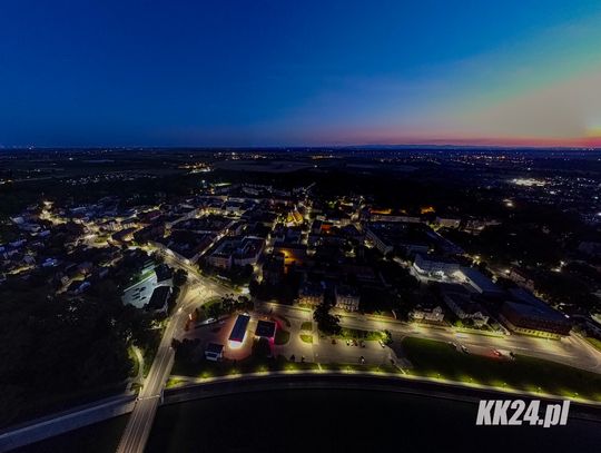 Z Kędzierzyna-Koźla widać coraz mniej gwiazd na nocnym niebie. Problem zanieczyszczenia świetlnego