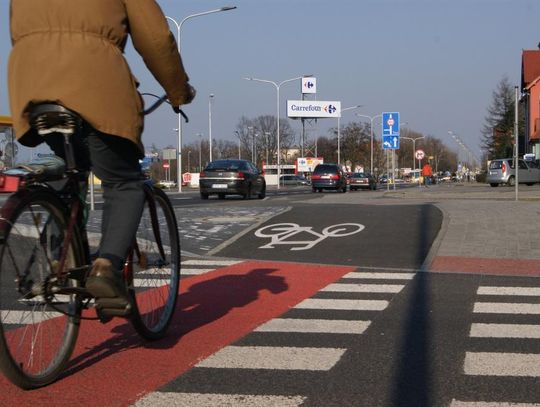 Czy ścieżki rowerowe wzdłuż ulicy Kozielskiej powinny być jednokierunkowe? "To nie do zrobienia"