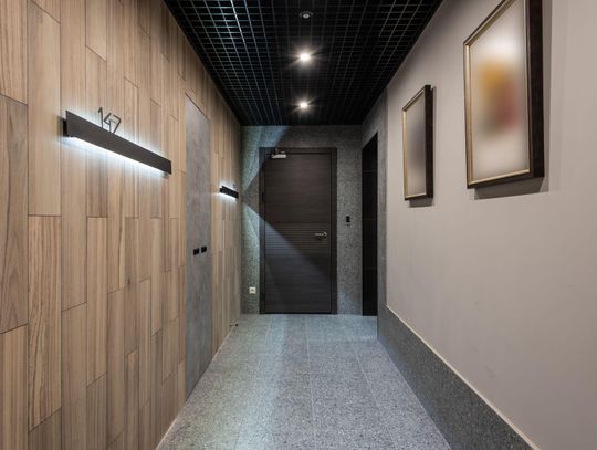 Czym wyróżniają się kinkiety LED dostępne w Iluminar?