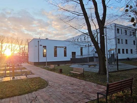 Pierwsi lokatorzy wprowadzą się wiosną. Od marca można starać się o mieszkania w dawnej szkole