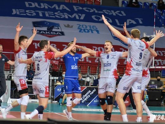 Derbowe lanie w Kędzierzynie-Koźlu. Grupa Azoty Zaksa gładko ograła Stal Nysę. FOTOREPORTAŻ