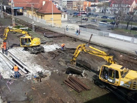 Dlaczego miasto stoi w korkach? Zobacz jak przebiega remont wiaduktu ZDJĘCIA