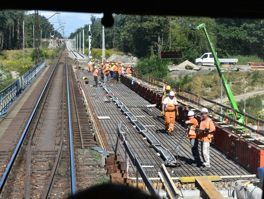 Do Opola dojedziemy pociągiem w 25 minut. Byliśmy na placu budowy linii kolejowej E30. ZDJĘCIA