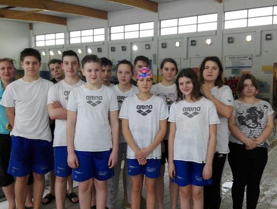 Dobre występy pływaków z Kędzierzyna-Koźla na zawodach w Strzelcach Opolskich. ZDJĘCIA