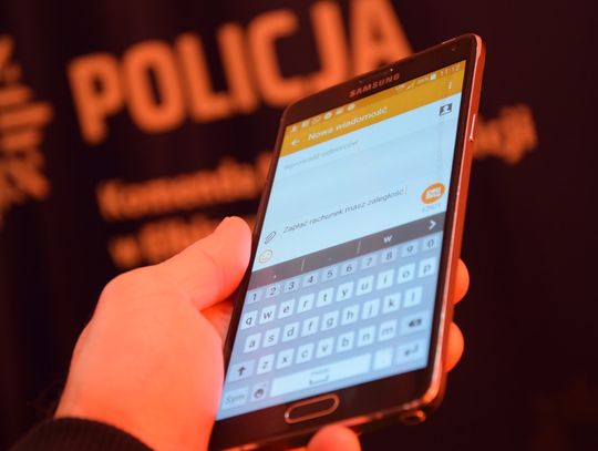 Dostała sms-a i kliknęła w link. Z jej konta zniknęło 10 tysięcy złotych