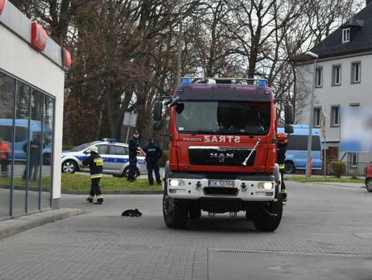 Dramatyczna akcja ratunkowa w Koźlu. Mężczyzna skoczył z mostu do Odry