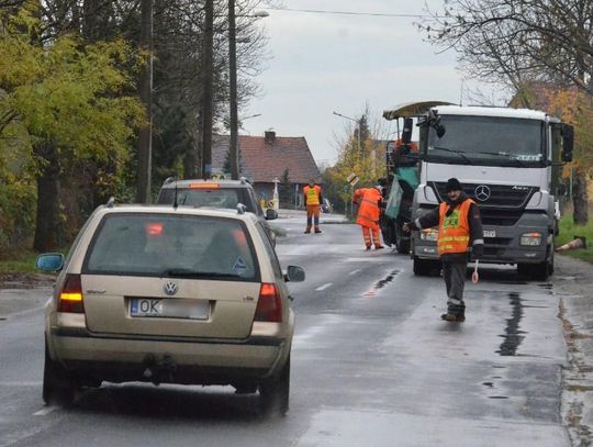 Drogowcy łatają ulicę Gliwicką. W najbliższych dniach kierowcy muszą liczyć się z utrudnieniami