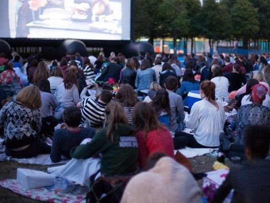 Druga odsłona kina plenerowego. Seans filmu "The Florida Project" w Parku Pojednania