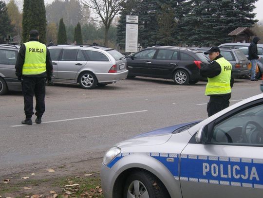 Dzień Wszystkich Świętych: zmiany organizacji ruchu i dodatkowe kursy autobusów MZK