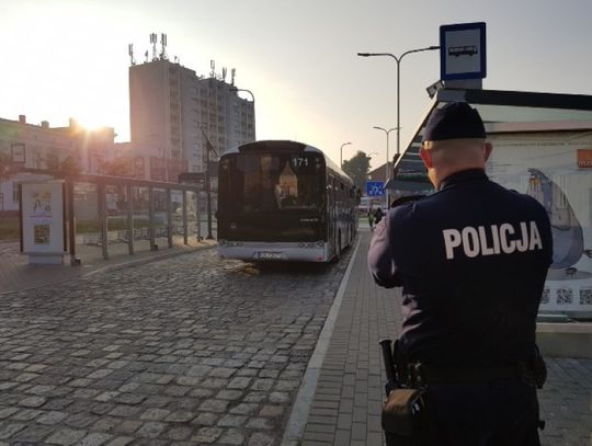 Dziś więcej patroli na ulicach. Policja prowadzi akcję "Niechronieni uczestnicy ruchu drogowego"