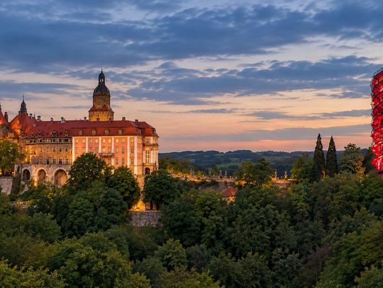 Zwiedzą okolice Zamku Książ i wieżę widokową na Dzikowcu. Rada Osiedla Piastów zaprasza na wycieczkę integracyjną