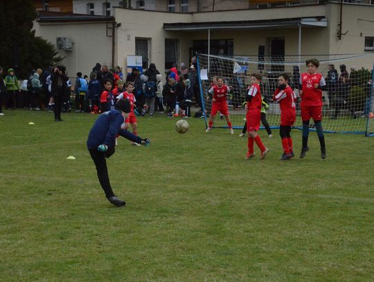Finały powiatowe rozgrywek o Puchar Tymbarku. Piłkarze i piłkarki rywalizowali w Cisku. ZDJĘCIA