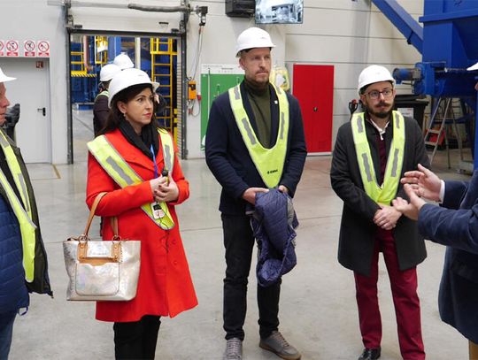 Firma Emka bez tajemnic. Radni mogli zajrzeć w każdy zakamarek instalacji w Kędzierzynie-Koźlu