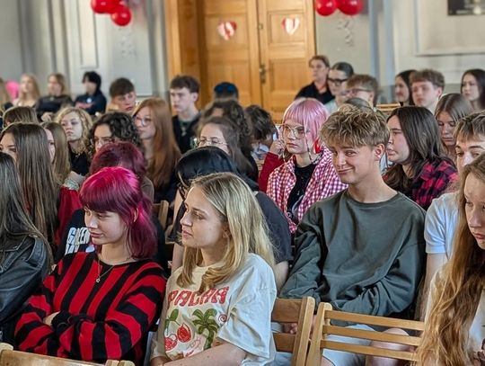 Hejt zostawia ślady. W I LO ruszyła akcja, która ma nauczyć młodych reagować, zanim będzie za późno