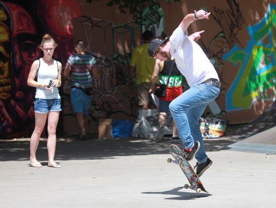 Hiphopowy spontan w skateparku. Break, graffiti, koncerty i mistrzostwa miasta deskorolkarzy