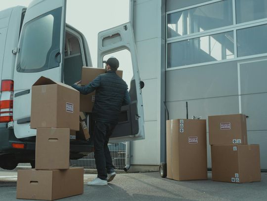 Jak dobrać wielkość busa dostawczego do potrzeb?