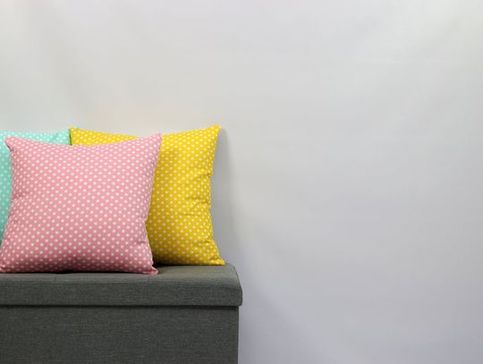 Jak łatwo stworzyć własne poduszki z nadrukiem? Sprawdź!