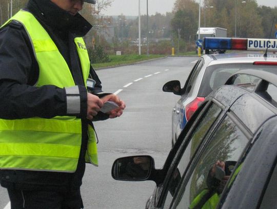 Jechał ponad 100 km/h przez miasto. Kędzierzynianin pożegnał się z prawkiem na 3 miesiące