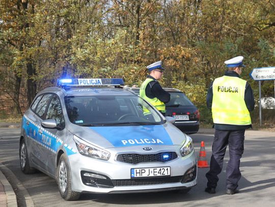 Jedenaście kolizji, brak wypadków. Bezpiecznie na drogach podczas Wszystkich Świętych