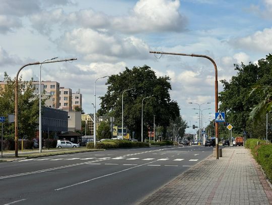 Jest umowa na modernizację sygnalizacji przy pływalni. Do połowy września przejście ma być bezpieczniejsze