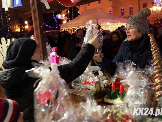 Już w piątek na kozielskim rynku startuje jarmark świąteczny. Rozświetlenie choinki w niedzielę