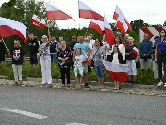 Kędzierzyn-Koźle oddał hołd Powstańcom Warszawskim. Syreny zawyły punktualnie o 17:00