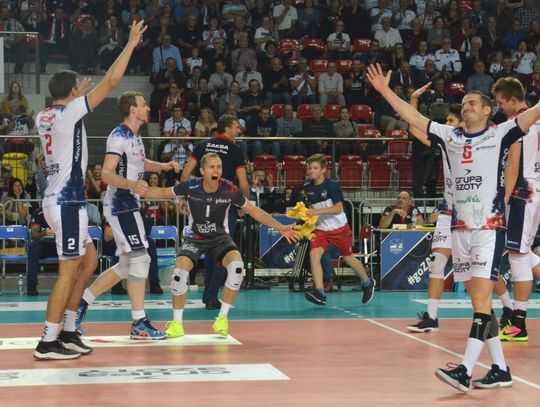 Kędzierzyński walec nie zwalnia tempa. Zaksa miażdży na inaugurację w hali Azoty. FOTOREPORTAŻ