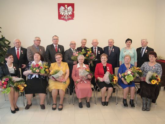 Kochają się już 50 lat. Wręczono medale za „Długoletnie pożycie małżeńskie”