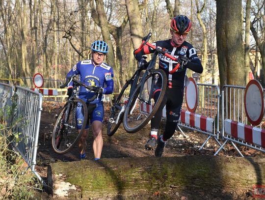 Kolarze ścigali się w Sławięcicach. W sobotę odbył się II Cross TRIbike. ZDJĘCIA