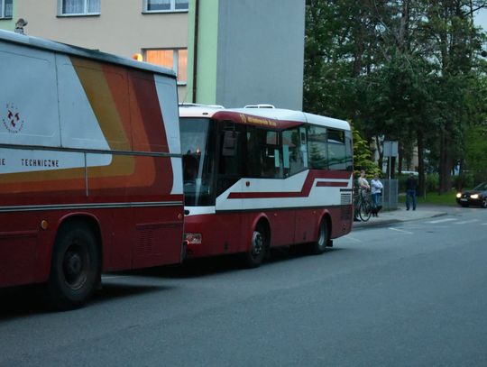 Kolizja z miejskim autobusem. Kierowca musiał przerwać kurs