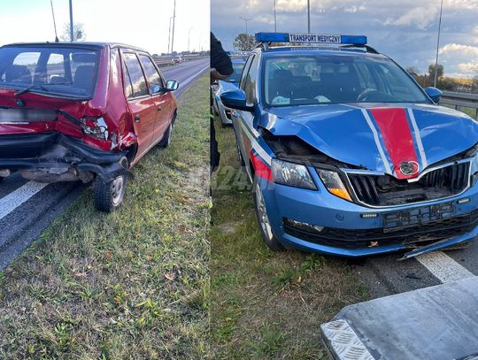 Kolizja z udziałem pojazdu medycznego przewożącego krew w Komornie. Na miejscu interweniują służby ratunkowe