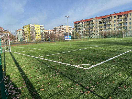Koniec modernizacji miejskich Orlików. Trzy boiska są gotowe do gry po modernizacji. ZDJĘCIA