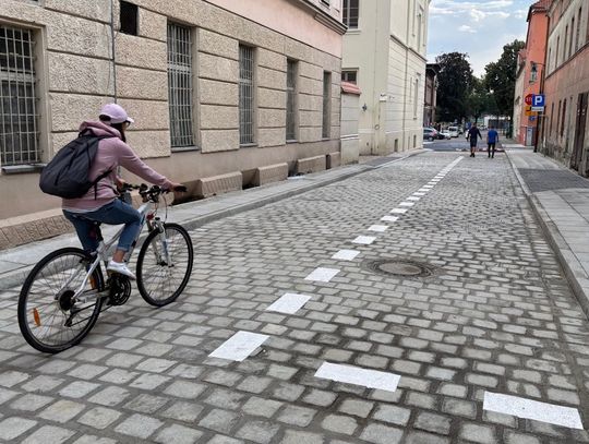 Koniec przebudowy ulicy Planetorza w Koźlu. Droga zyskała nowe oblicze