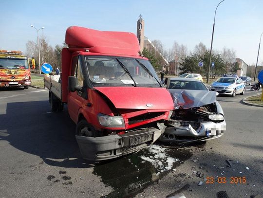 Kraksa na osiedlu Piastów. ZDJĘCIA