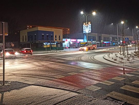 Marznący deszcz i gołoledź. Ostrzeżenie meteorologiczne dla naszego powiatu