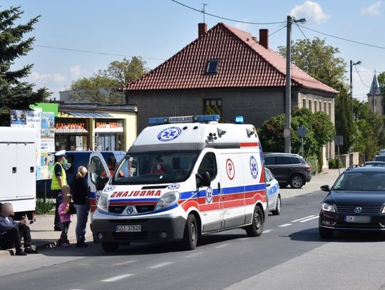 Mercedes wjechał w audi. Poranna kolizja na skrzyżowaniu w Reńskiej Wsi. ZDJĘCIA