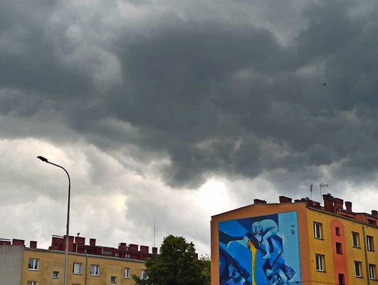 Meteorolodzy prognozują załamanie pogody. Dziś możliwe burze z deszczem i gradem