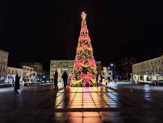 Miasto szuka firmy, która będzie świątecznie oświetlać ulice, rynek i skwery w kolejnych latach