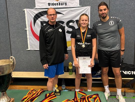 Michalina Falińska wywalczyła dwa medale badmintonowego 10. Pucharu Niemiec Niesłyszących. ZDJĘCIA
